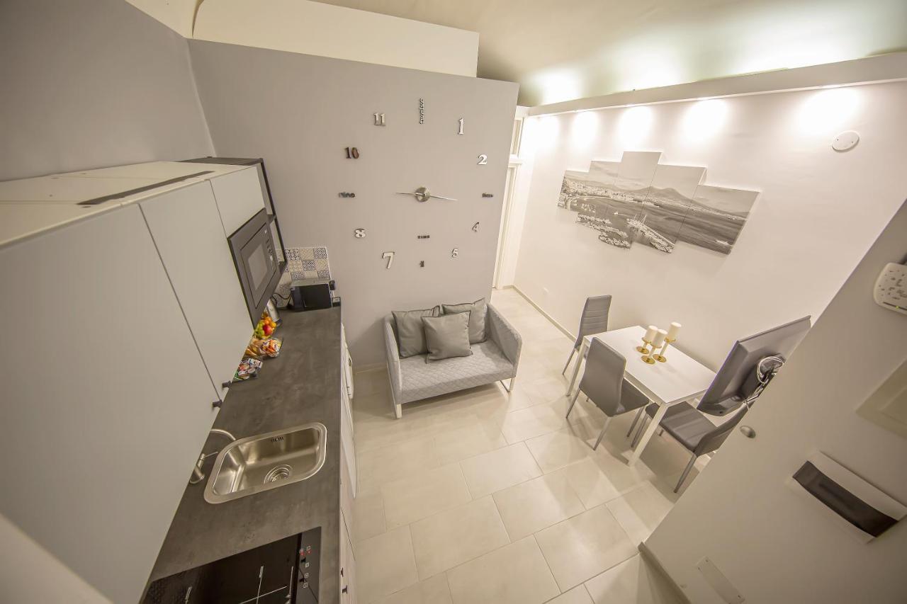 Olina Apartments N.6 Неаполь Экстерьер фото